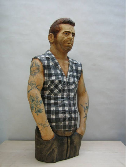 Coeur tatoué Wood Figurative