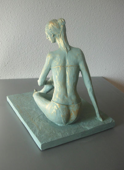 Seated girl Terracotta Figurative