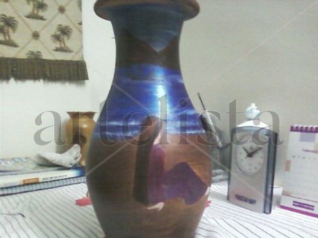 Painting on pot