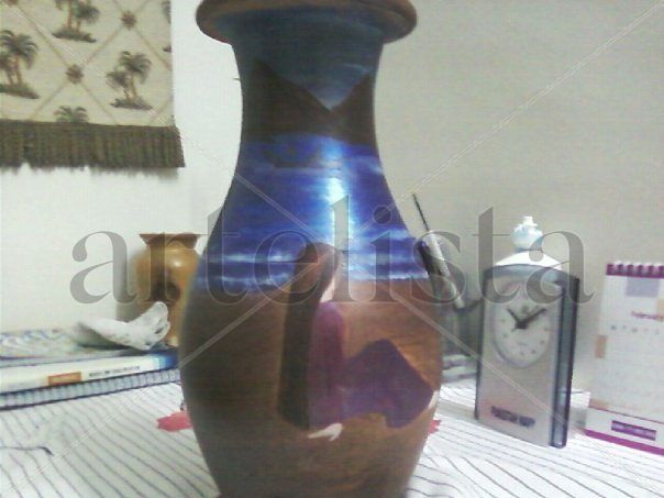 painting on pot