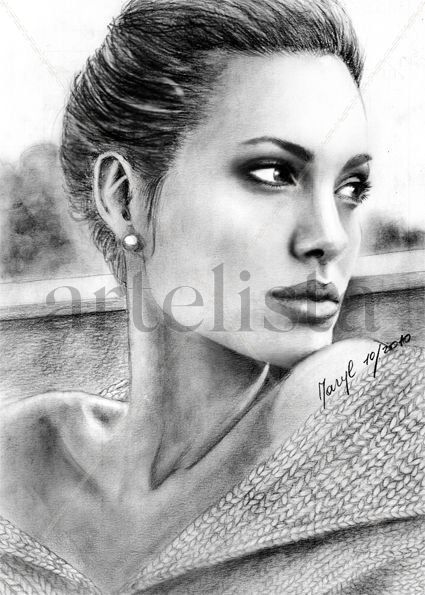 Angelina Jolie