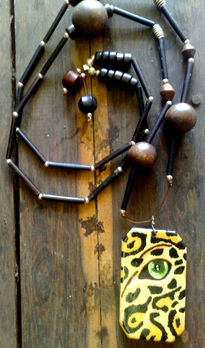 Jaguar eye necklace...