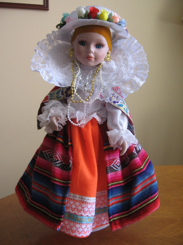 peruvian dolls colections