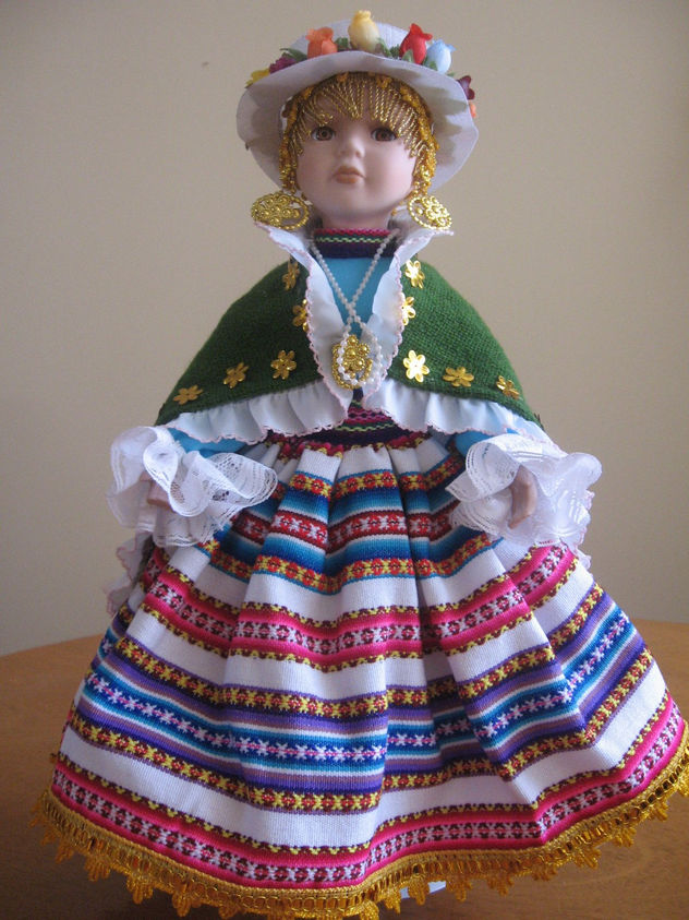 peruvian dolls colections