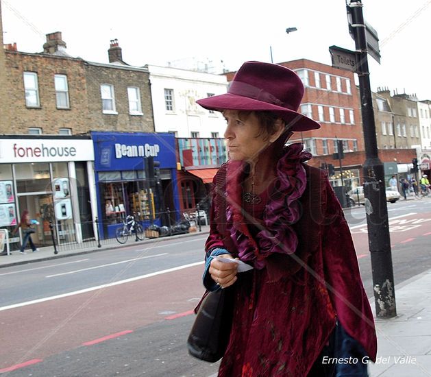 Dama en el Camden Town 