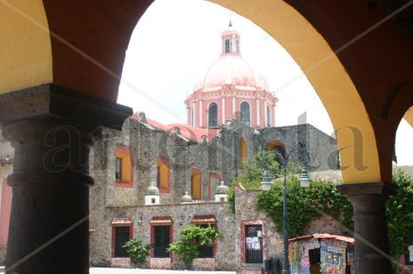 Templo frente a la...