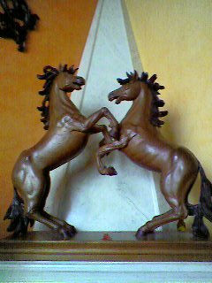 Romance equino Madera Figurativa