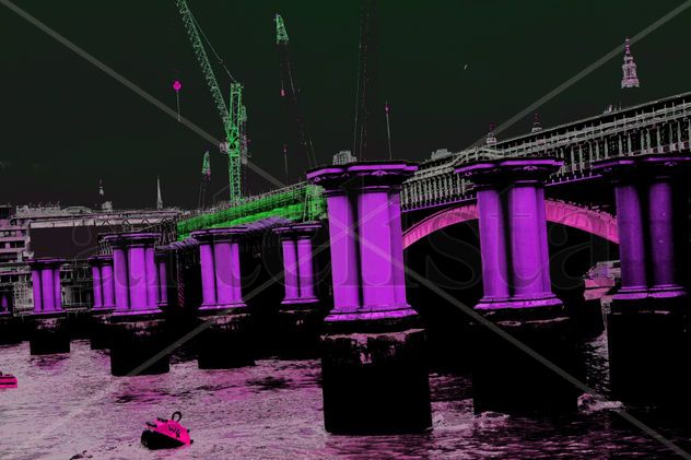 La construcción del puente Londinense