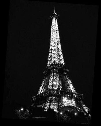 eiffel Viajes Blanco y Negro (Digital)