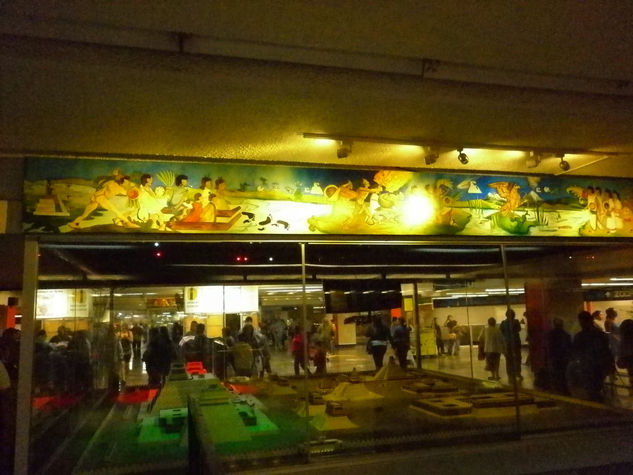 MURALES BICENTENARIO Y CENTENARIO EN EL METRO ZÓCALO 1/6 Mixed media Panel Others