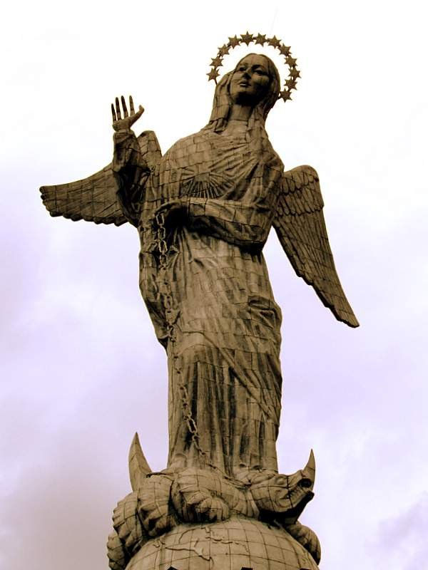 La virgen del Panecillo