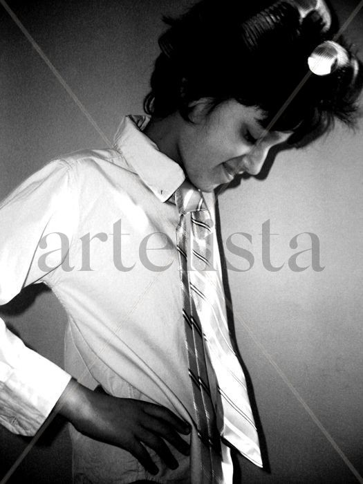 La Corbata robada de Adrian K.