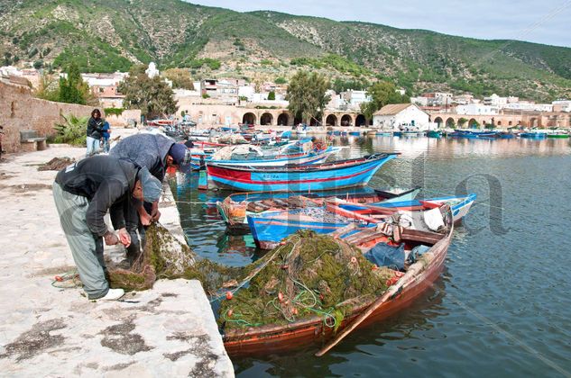 Túnez-Preparando la pesca 