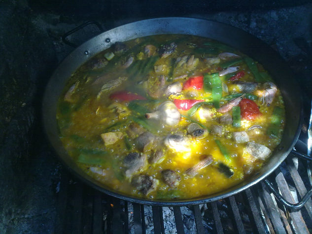 FIRST 2011 GARDEN PAELLA 