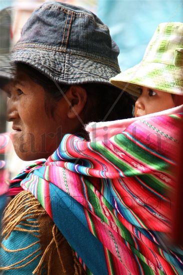 Campesina con su hijo... Viajes Color (Digital)