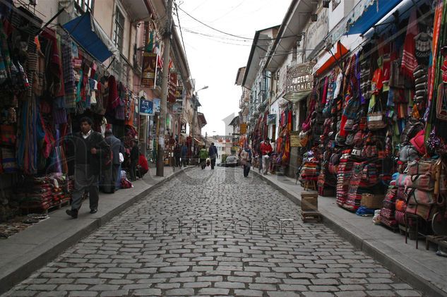 Calle Linares.La Paz-Bolivia Fotoperiodismo y documental Color (Digital)