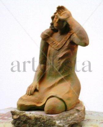 Desolación Terracota Figurativa