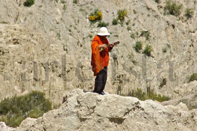 Musica en el Valle de la Luna Travel Color (Digital)