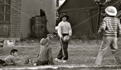 Niños jugando.
