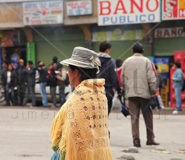 Caminando, observando, vivieno. Travel Color (Digital)