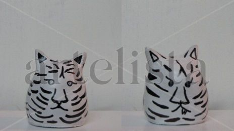 Gato-tigre blanco