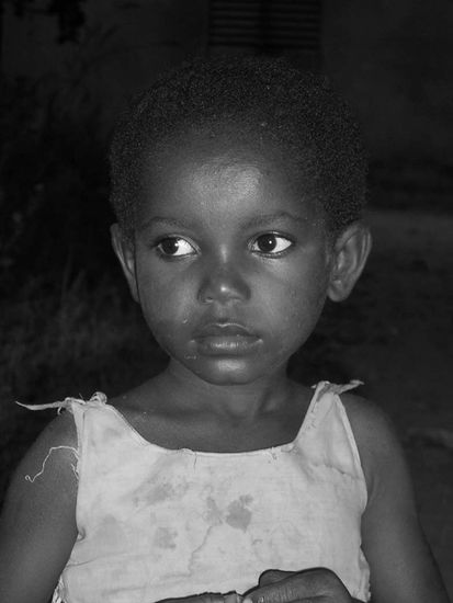 Niña Burkina Portrait Black and White (Digital)