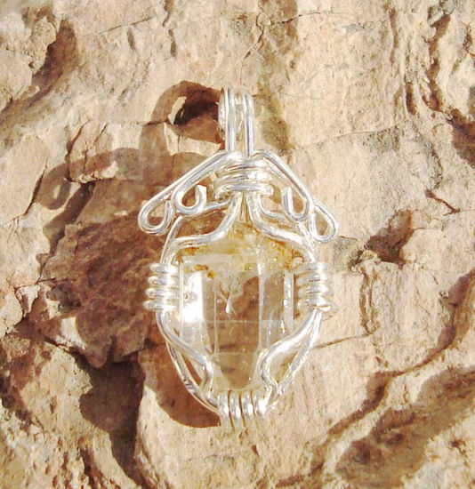 Natural Topaz crystal pendant 3.1 grams 