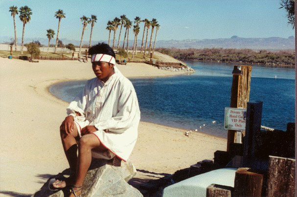 Joven tarahumara en California 