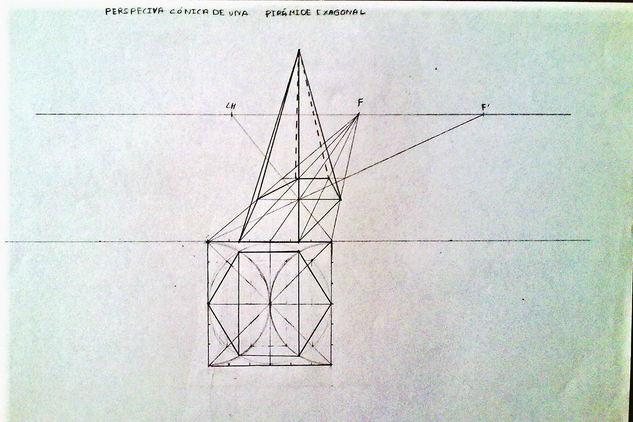 perspectiva cónica de piramide octogonal 