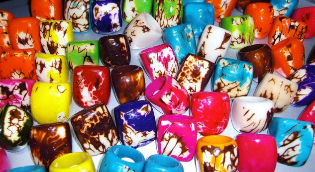 Tagua rings 