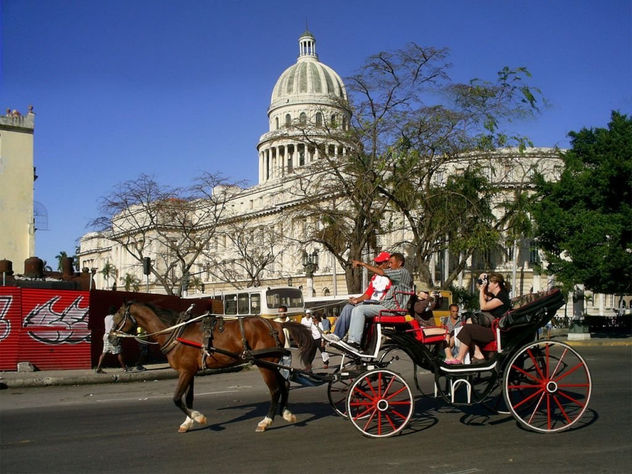 Carreta y Capitolio de La Habana