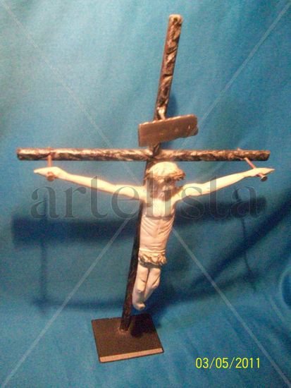 JESUS EN LA CRUZ Iron Figurative