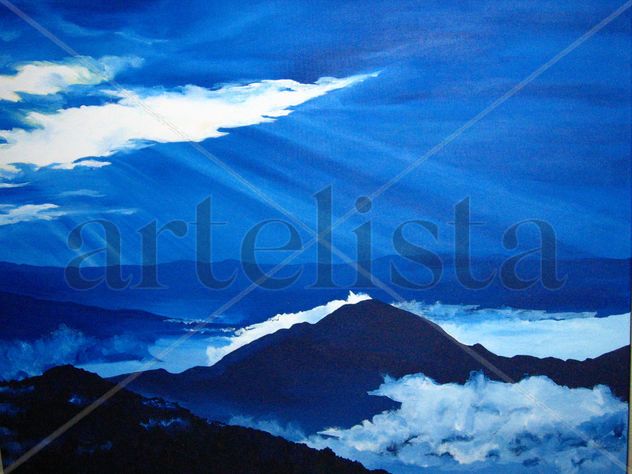 LUZ TRAS LAS NUBES