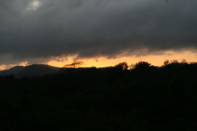la luz vence las tinieblas