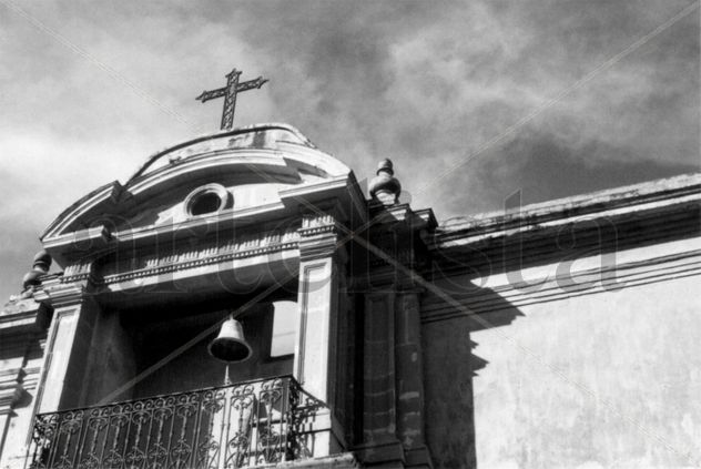 De la tierra al cielo (From heaven)