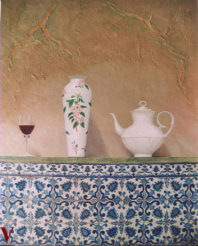 Vino, florero y cafetera