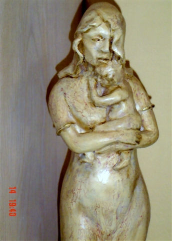 maternidad Terracotta Figurative