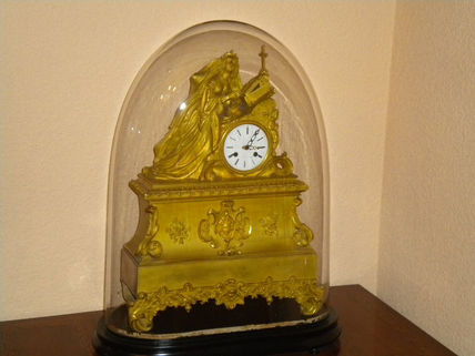 Reloj de sobremesa...