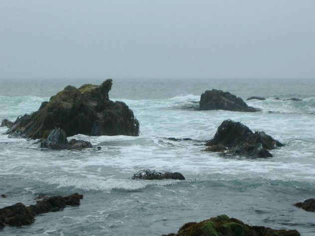 EL MAR ENTRA EN CALMA Y CONQUISTA CON SUAVES MOVIMIENTOS