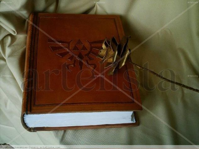 Cubierta de Cuero para LIbros- Leather Cover for Books 