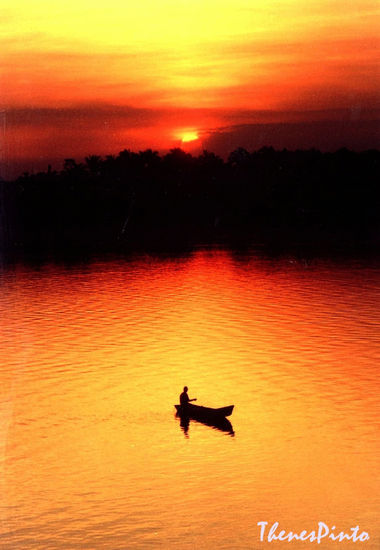 BARCO PESQUEIRO NO RIO TOCANTINS 