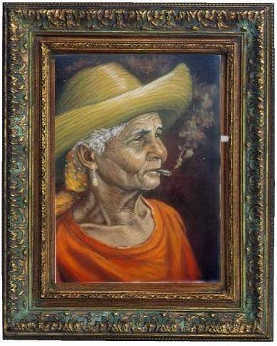 Vieja con cigarro