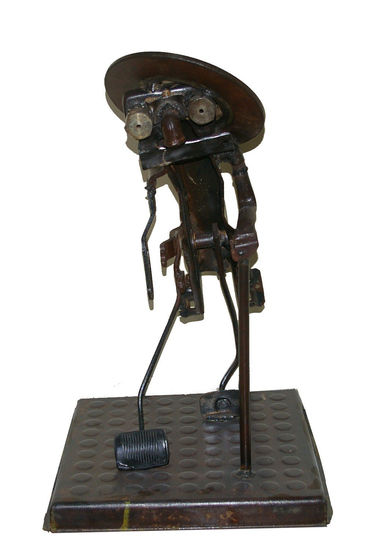 "EL VIEJO" Metal Figurative