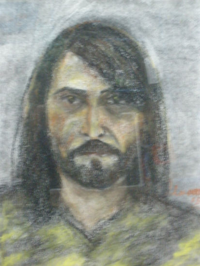 auto retrato con pelo largo 