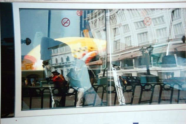 De la serie Ciudad Reflejada (4)