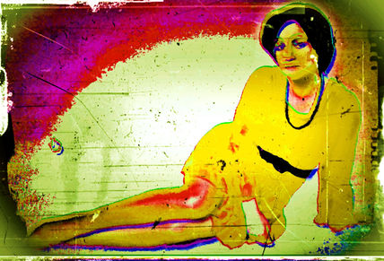 Modelo en amarillo