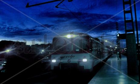 TRANSPORTES Y VÍAS DE COMUNICACIÓN