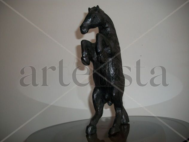 Caballo de ebano