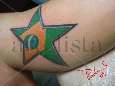 Estrella con...