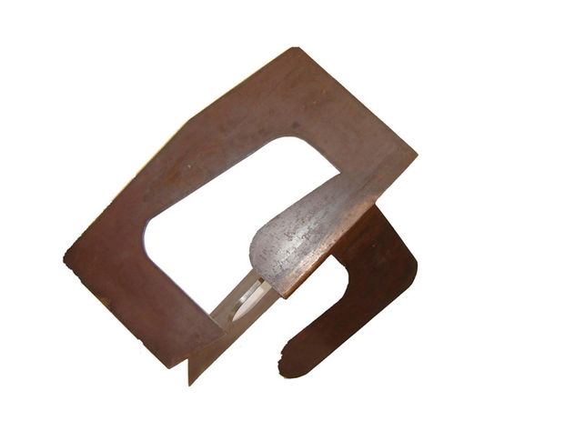 LOS VACIOS TAMBIEN SON ESCULTURA
